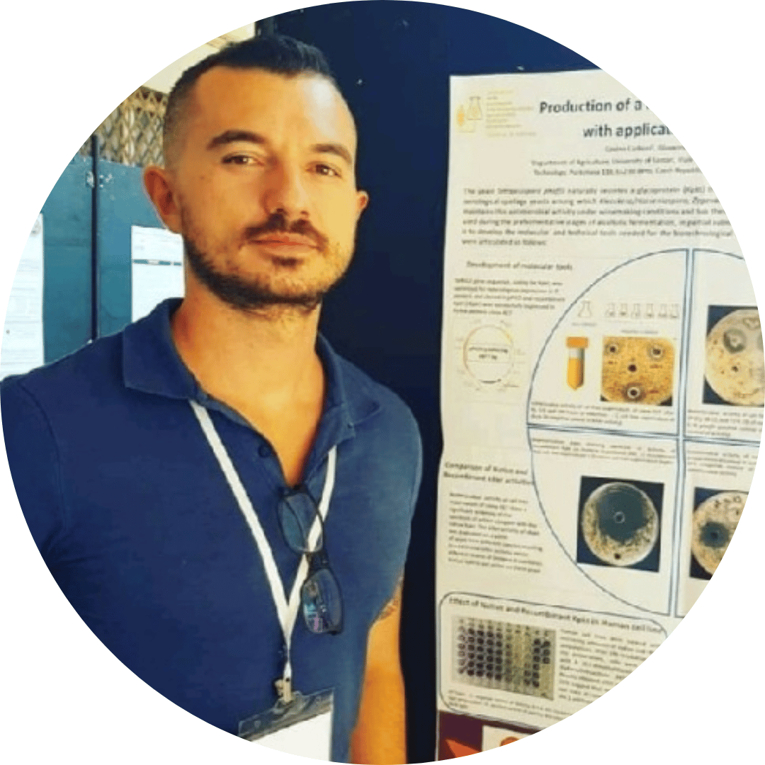 foto con cornice tonda Carboni docente biologia